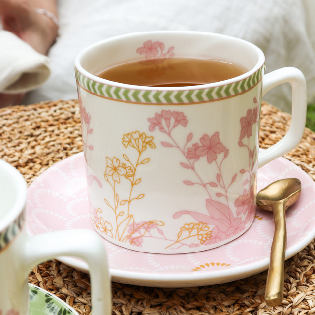 Vintage Garden Tea Mugs - Set of 4