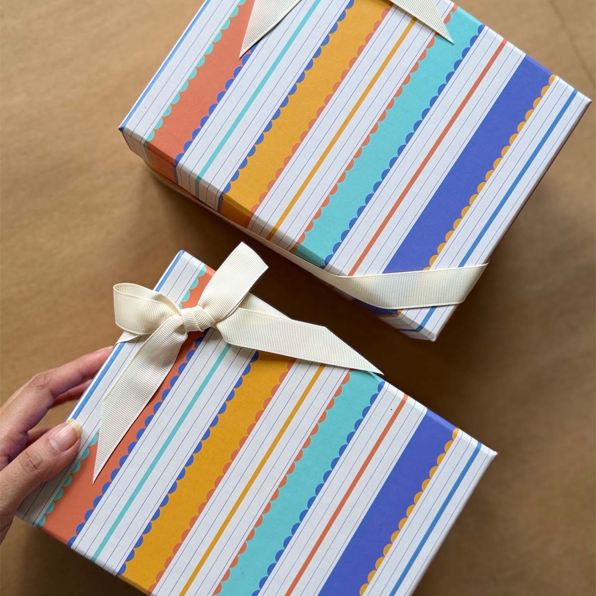 Milk & Cookies : Happiness Box