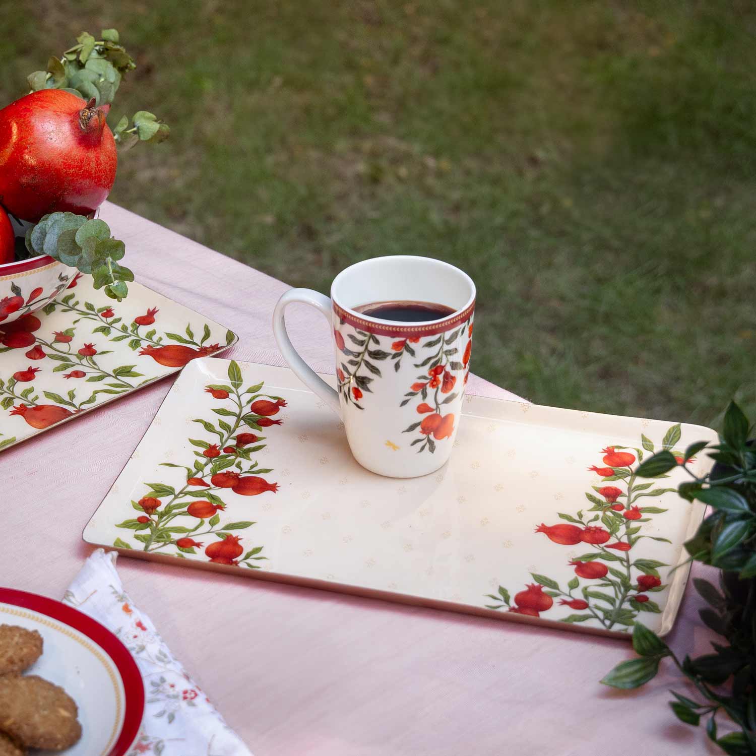 Anaar Metal Tray Set – Set of 3