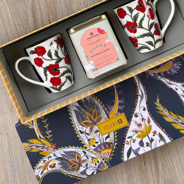 2 Mugs & Tea Tin Gift Box