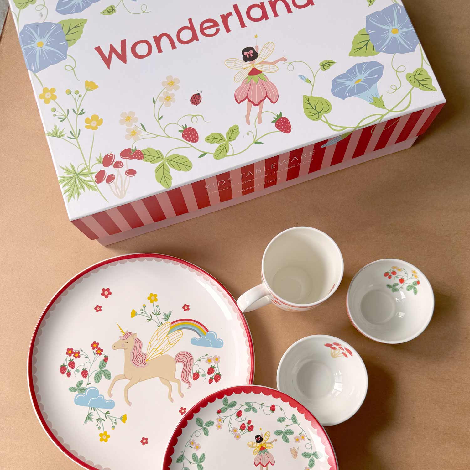 Wonderland Dinner Set