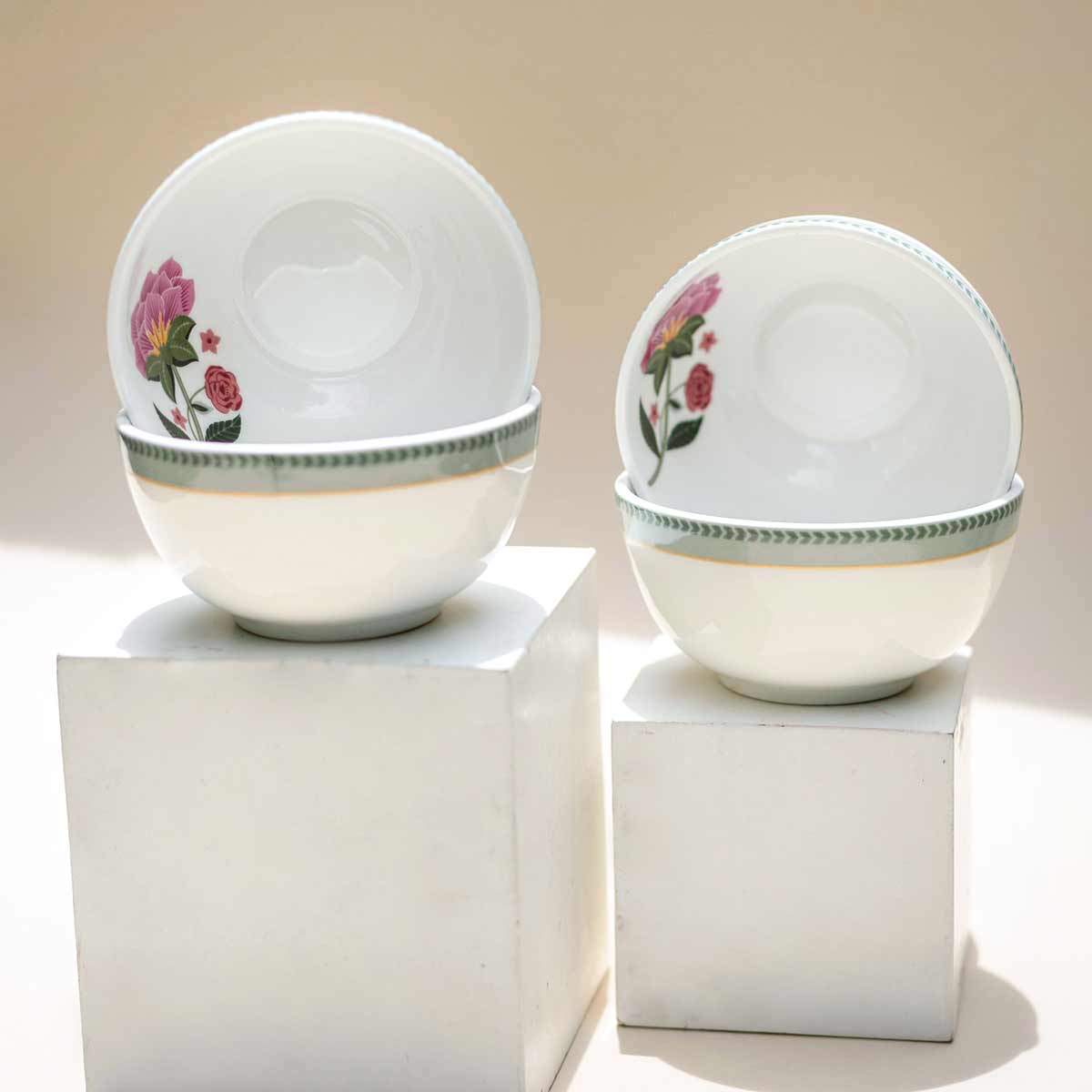4 bowls & 2 Bruijn Green Paisley Gift Box